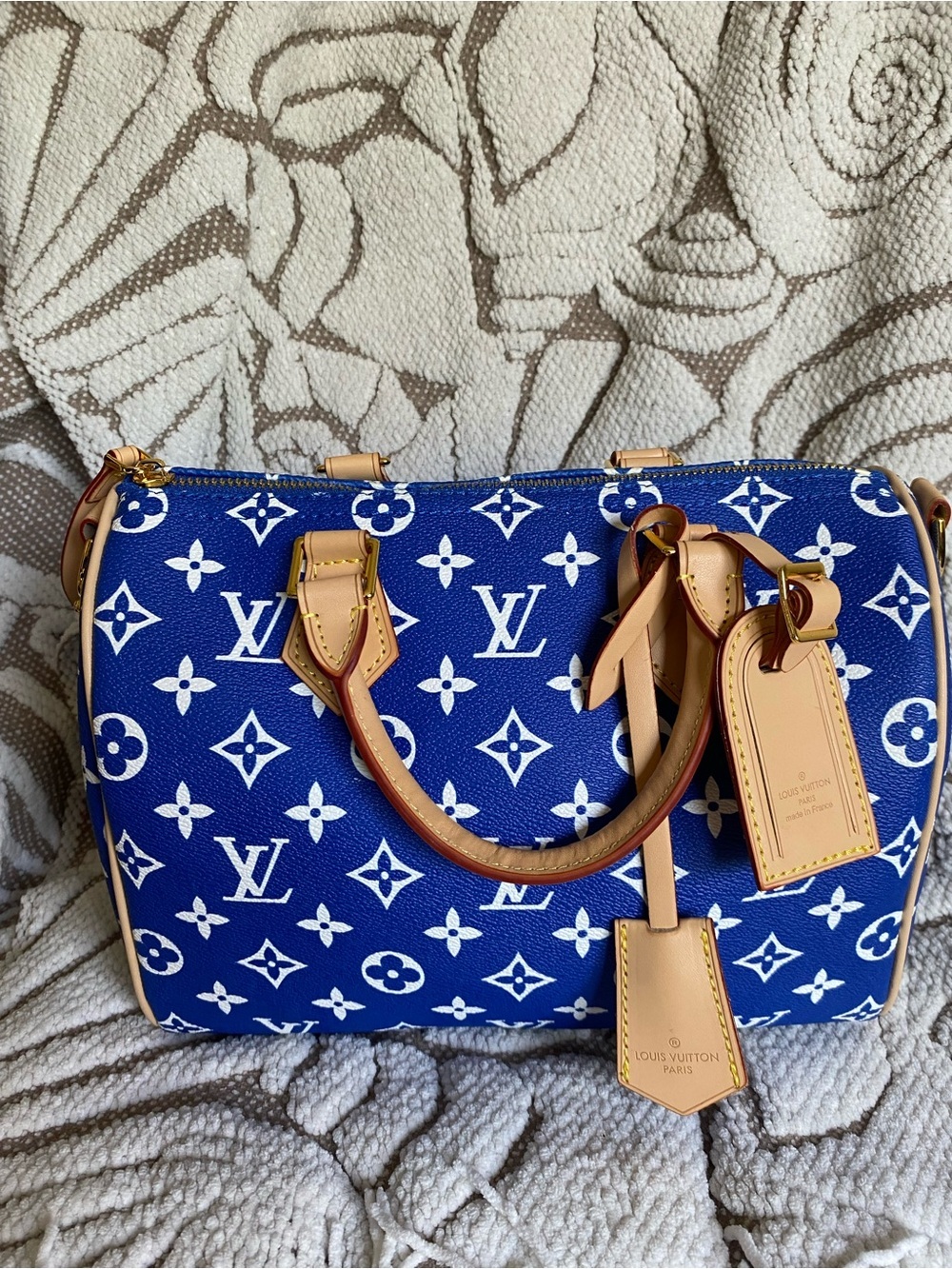 SHOULDER BAG - Picture 2 of 16